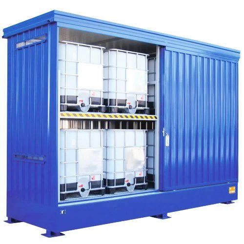 Gefahrstoffcontainer mit acht IBC